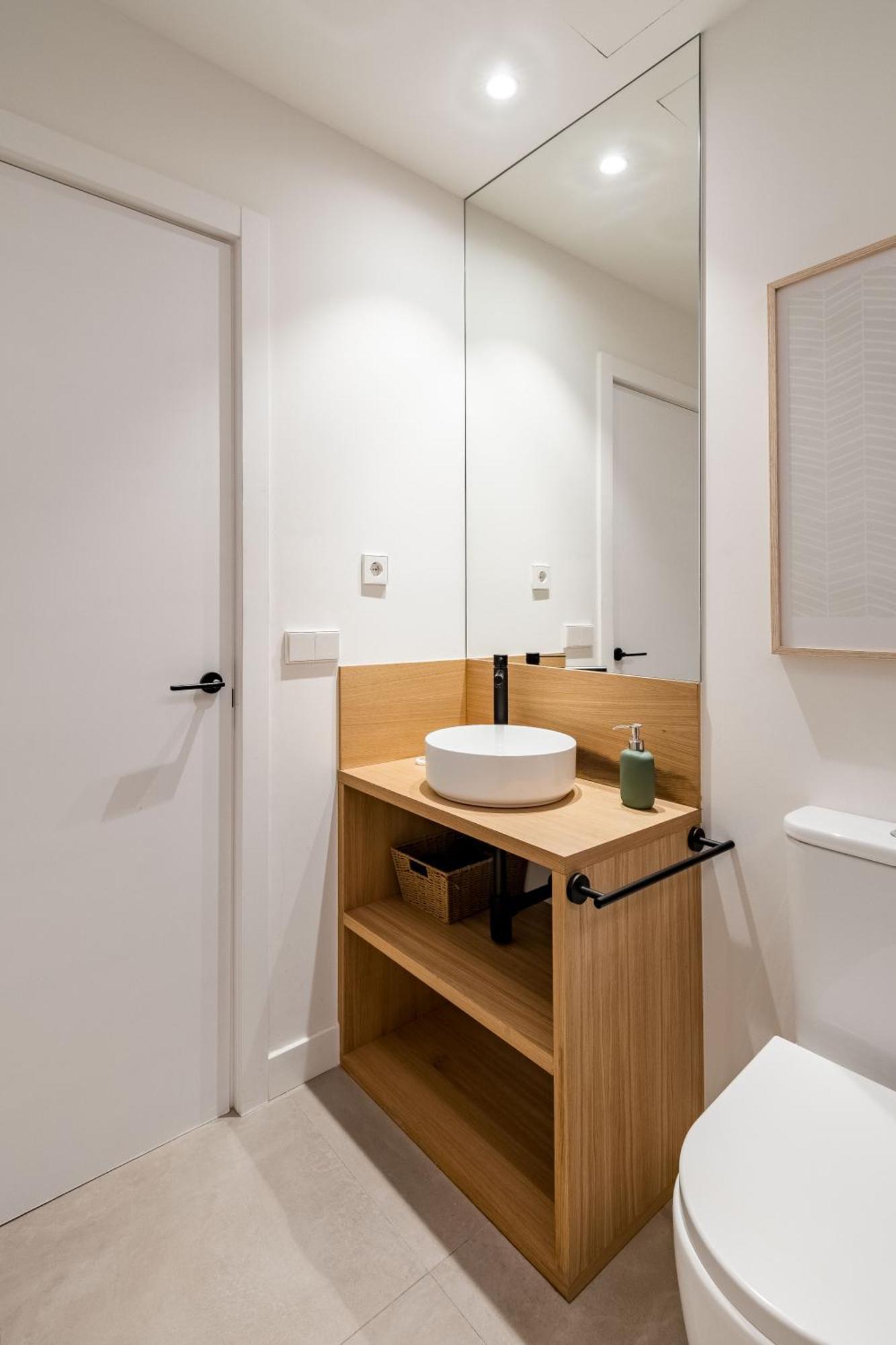 Charming La Almudena Apartment