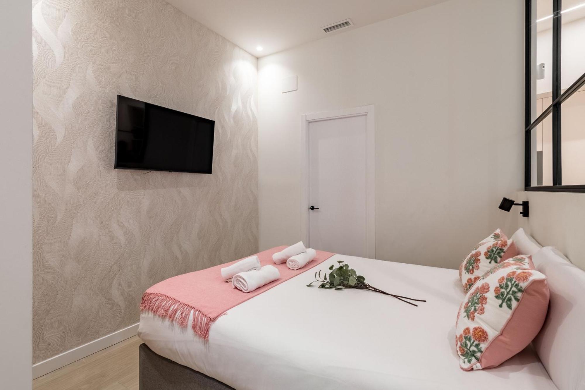 Charming La Almudena Madrid